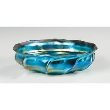 Tiffany Blue Iridescent Ribbed & Ruffled Bowl
