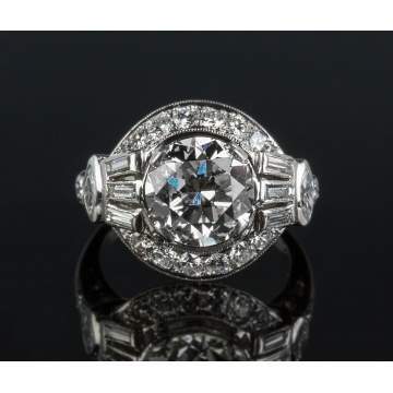 Ladies Platinum and Diamond Vintage Ring