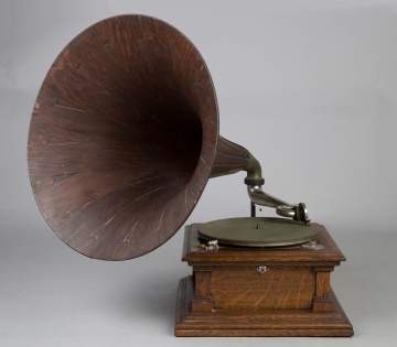 Victor Phonograph