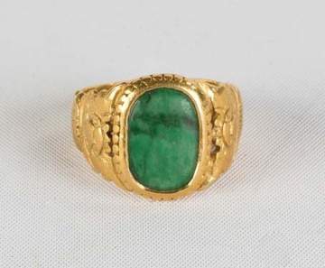 Chinese Gold and Jade Ring