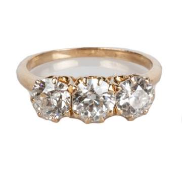 Lady's 14K Gold & Diamond Ring