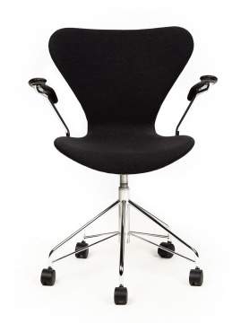 Arne Jacobsen (Danish, 1902-1971) Seven Office Chair, Model 3217