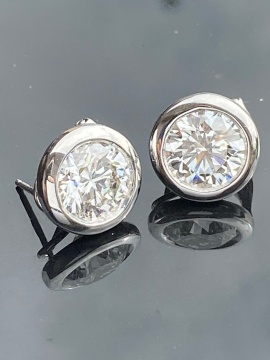 Pair of 14K White Gold Round Cut Diamond Earrings