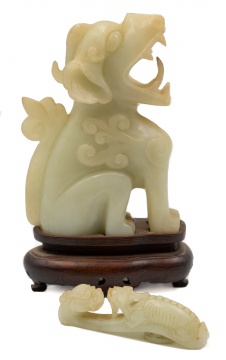 Chinese Carved Jade Foo Dog & Dragon Belt Hook