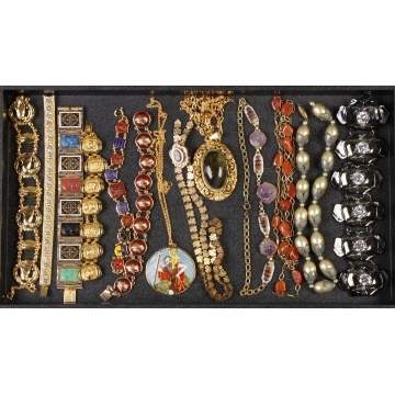 Group Vintage Jewelry 