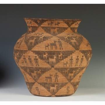 Apache Olla with Figures & Horses