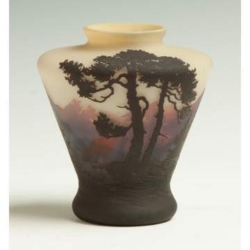 Muller Freres Cameo Vase with Mountainous Landscape