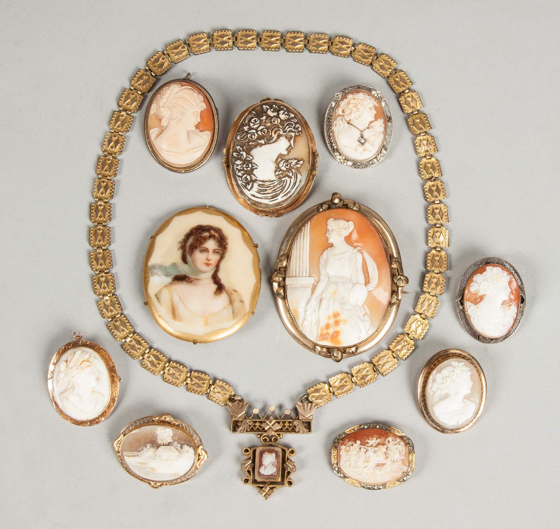 Group of Vintage Cameo Pins Cottone Auctions