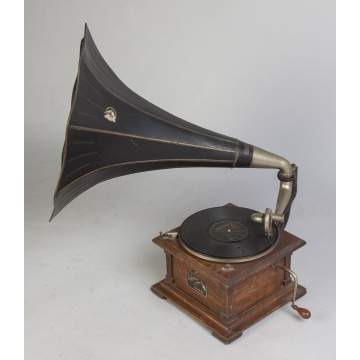 Victor Model II Phonograph