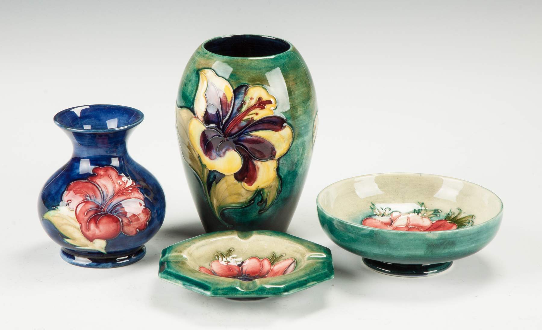 Group of Moorcroft Cottone Auctions