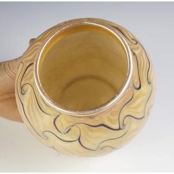 Durand Art Glass Vase King Tut Pattern