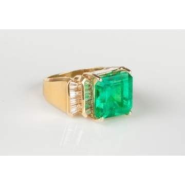 8 Carat Emerald, Diamond & 14K Gold Ring