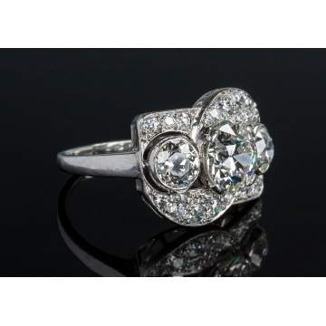 Ladies Platinum and Diamond Art Deco Vintage Ring