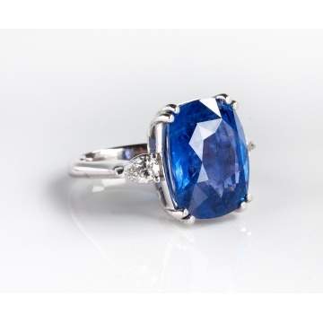 Sapphire & Diamond Ring in a Platinum Setting