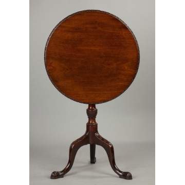 English George III Mahogany Tilt-Top Tea Table