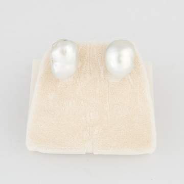 Fine White South Sea Pearl Earrings