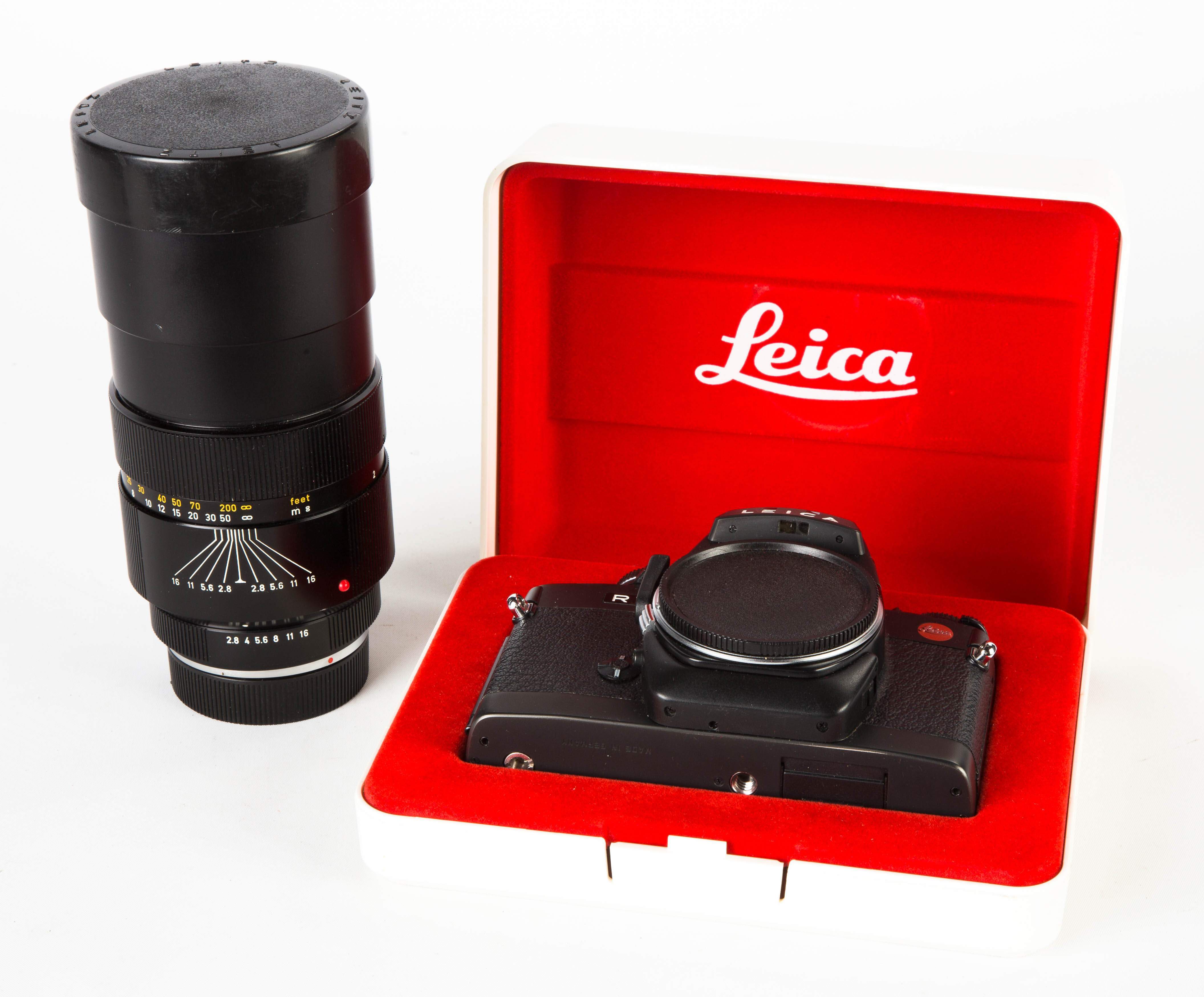 Leica Camera with Lens Cottone Auctions