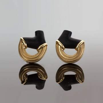 Christopher Walling 18K Gold and Black Coral Earrings