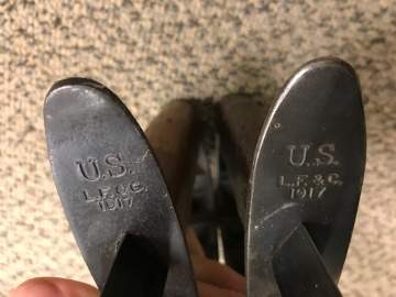 US WWI LF&C Model 1917 Trench Knives and Scabbards