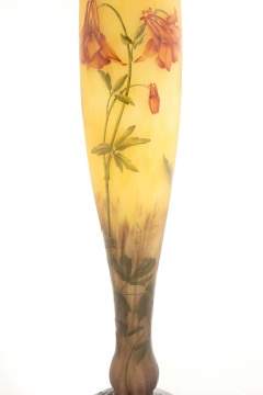 Daum Nancy Cameo Vase with Bleeding Hearts