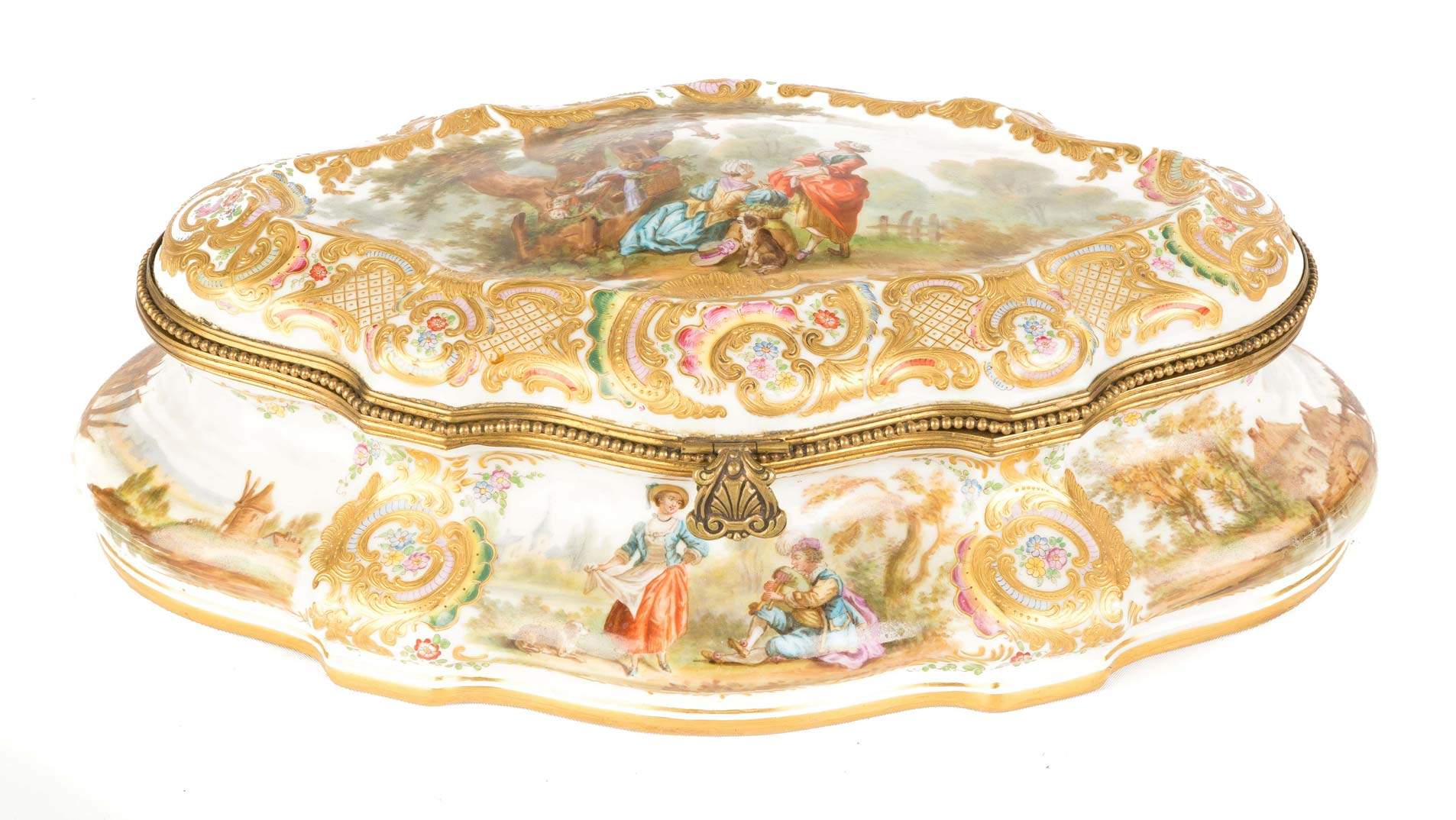 Meissen Type Porcelain Decorated Box | Cottone Auctions