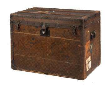 Sold at Auction: Louis Vuitton Courrier Steamer Trunk, 1920's-30's