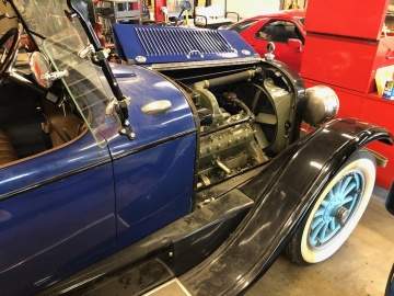 1923 LINCOLN L 7-Passenger Touring