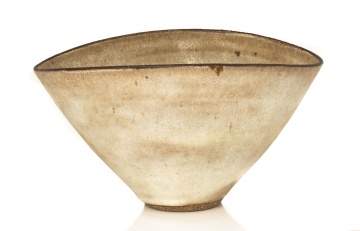 Lucie Rie (British, 1902-1995) Large Oval Bowl