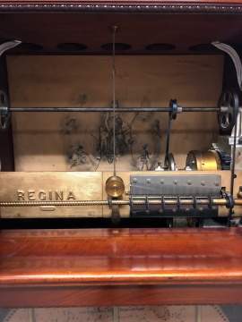 Fine Regina 27" Changer 