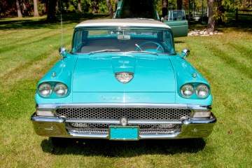 1958 Ford Fairlane 500 Skyliner