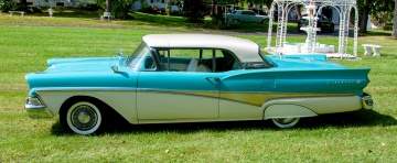 1958 Ford Fairlane 500 Skyliner