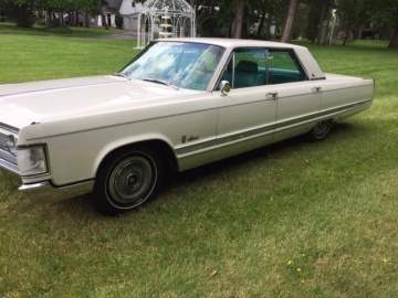 1967 Chrysler Imperial Crown