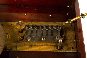 Regina Disc Music Box