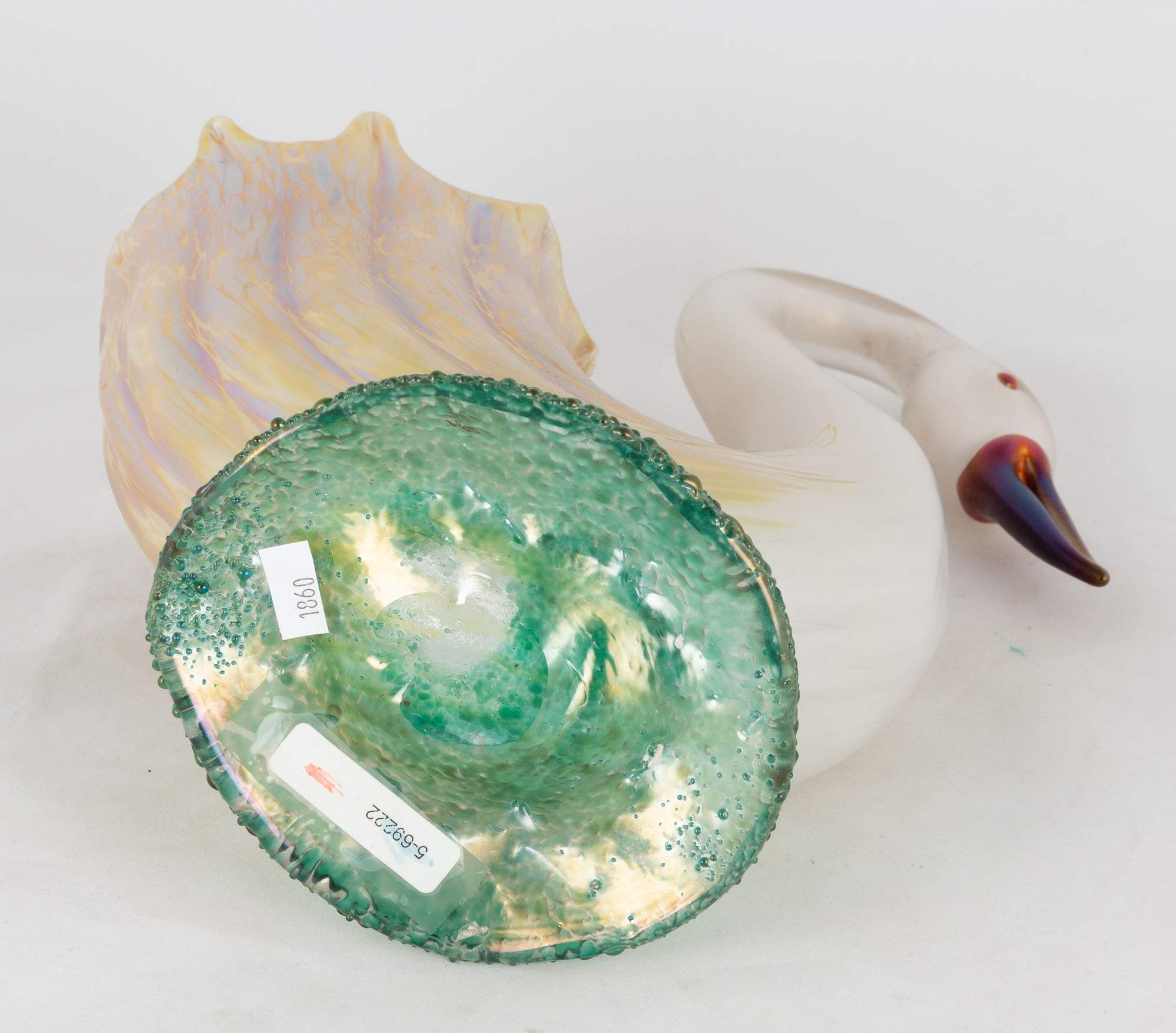 Blown Glass Swan Vase Cottone Auctions