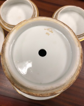 Royal Vienna Garniture