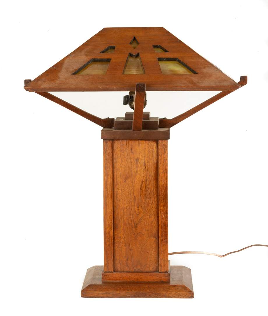 Arts And Crafts Table Lamp