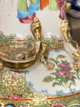 Chinese Rose Medallion Vase