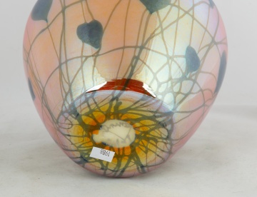 Durand Leaf and Vine Art Glass Vase