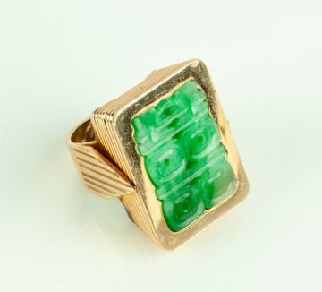 18K Gold and Carved Jade Ring