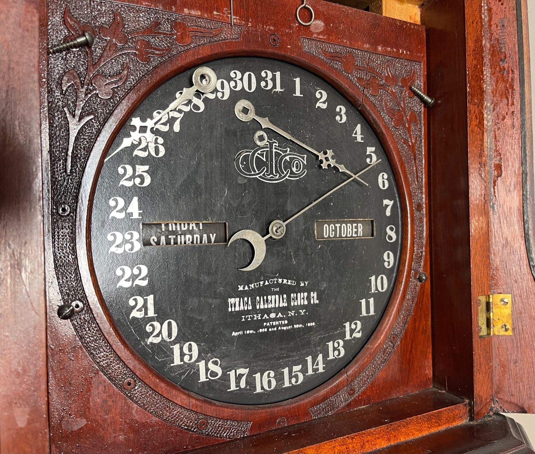 ithaca-calendar-hanging-kildare-clock-cottone-auctions