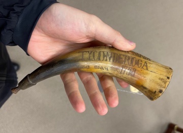 18th/19th Century Powder Horn