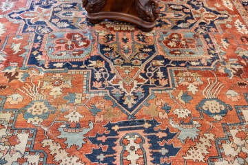 Serapi Oriental Rug