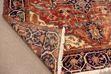 Heriz Oriental Rug