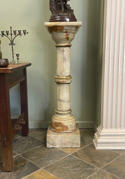 Onyx Pedestal