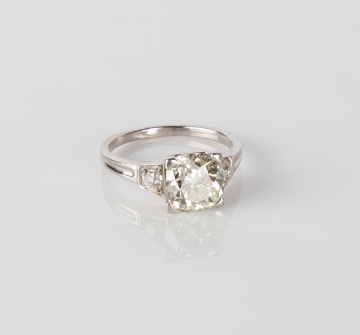  Ladies Platinum Vintage Diamond Ring
