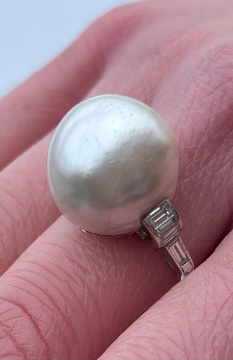 Platinum and Pearl Ring