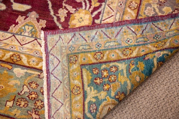 Agra Oriental Rug