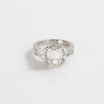 4.01 ct Emerald Cut Diamond Ring