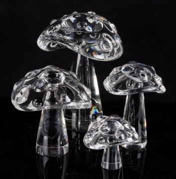 (4) Steuben Mottled Mushrooms