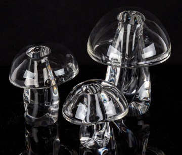 (3) Steuben Smooth Capped Mushrooms